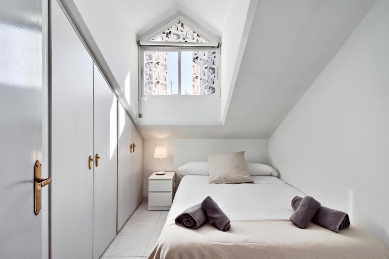 Atico Con Terraza Privada En Malaga Centro Apartment Bagian luar foto