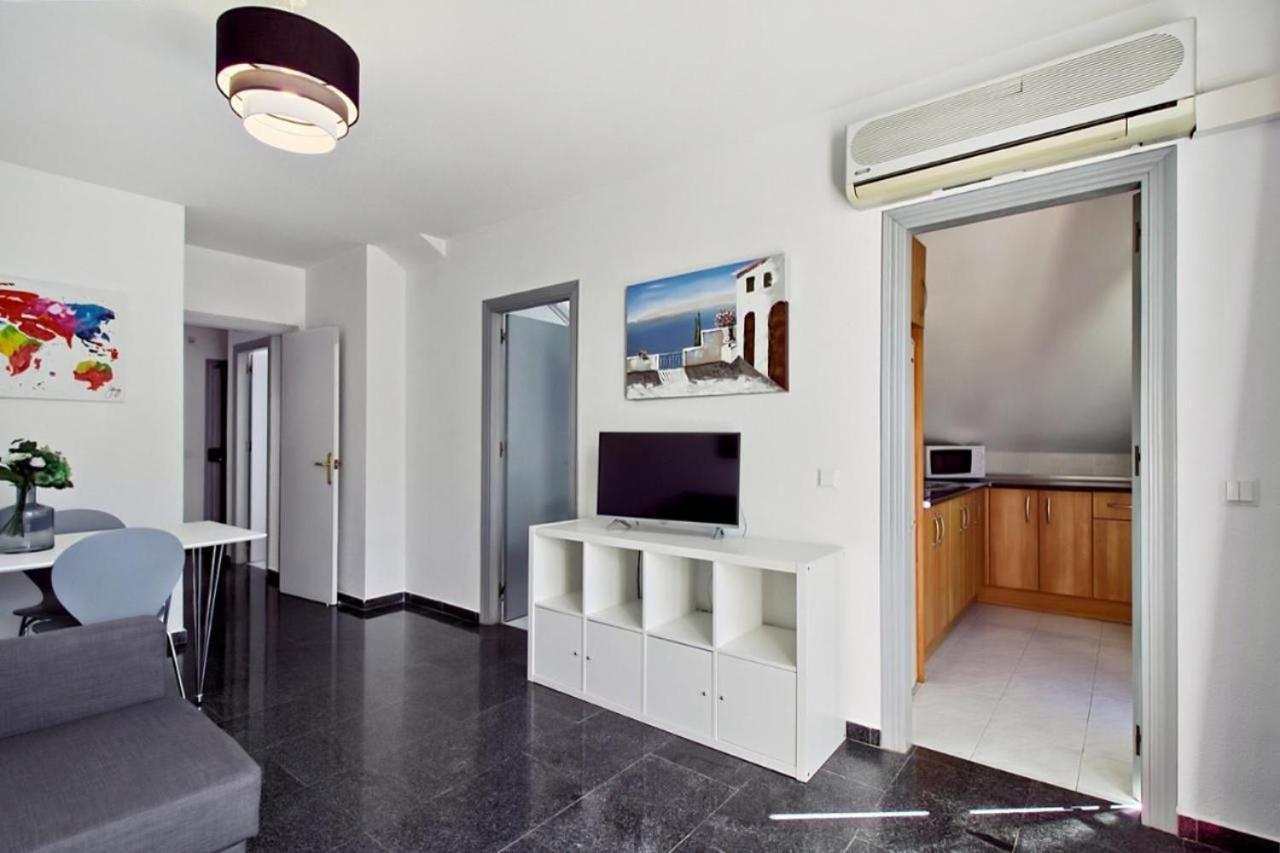 Atico Con Terraza Privada En Malaga Centro Apartment Bagian luar foto